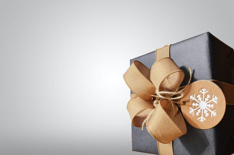 Fêtes de fin d’année : tout savoir sur les chèques cadeaux pour vos salariés